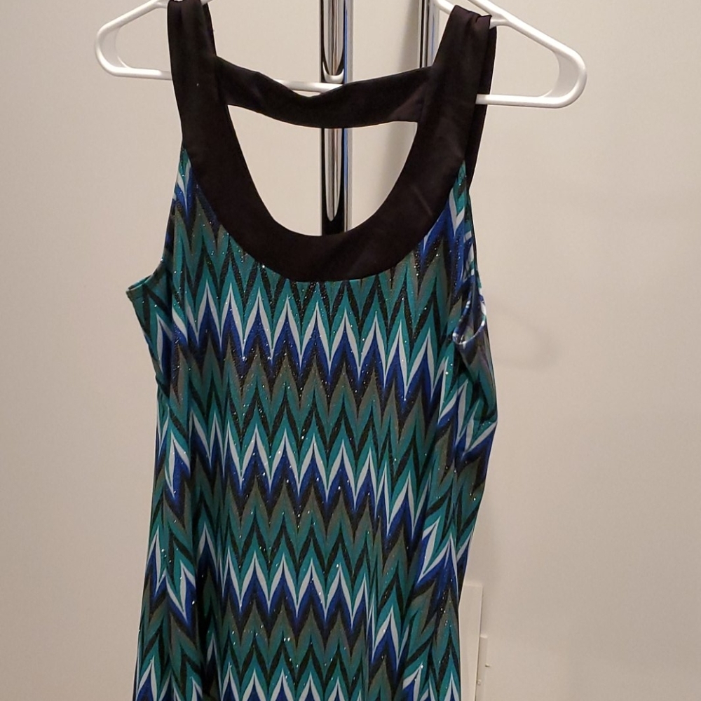 Top - Picture 3 of 4